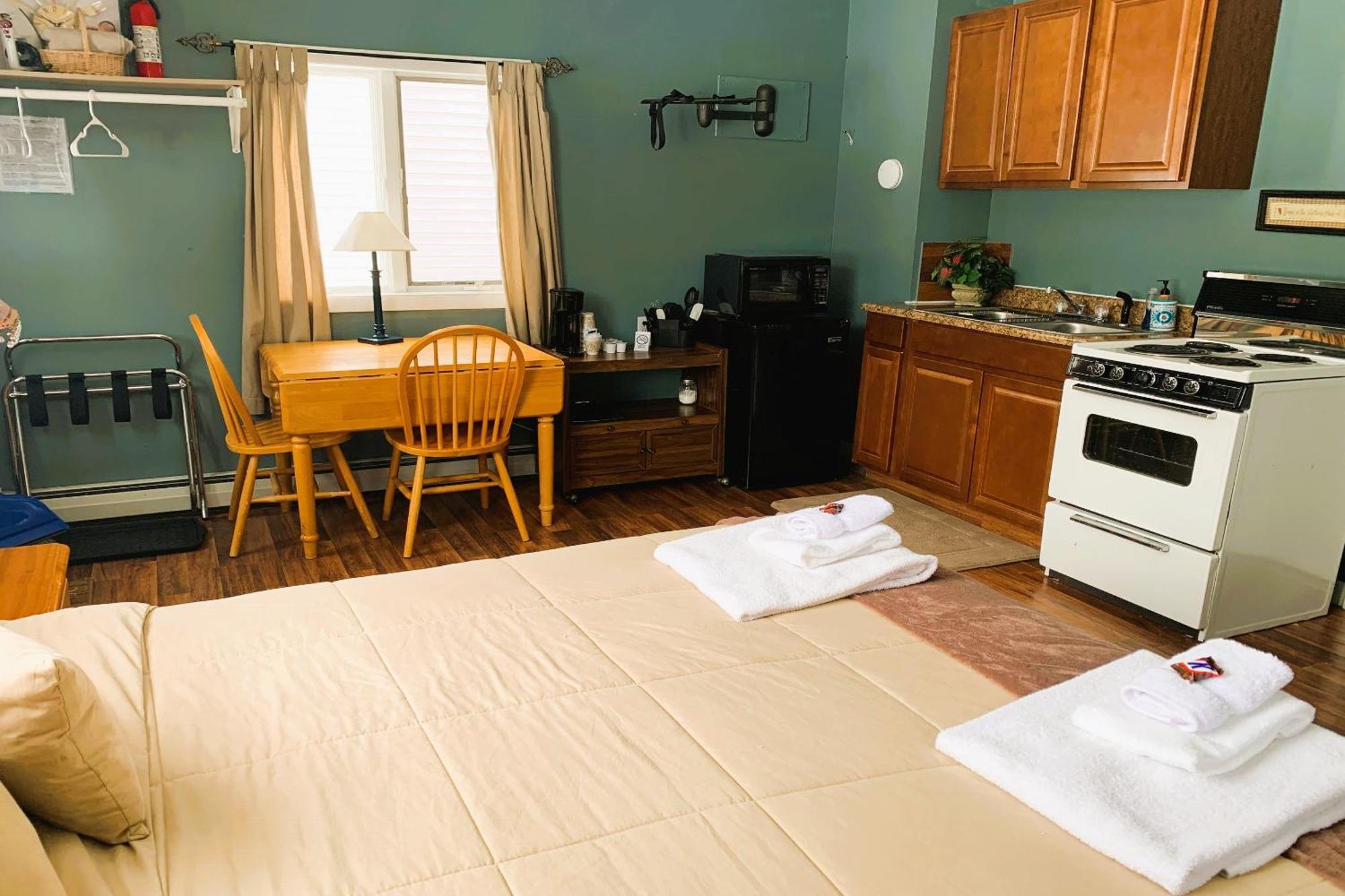 Love Hotels St John River By Oyo At Fort Kent Me Saint John Plantation Buitenkant foto