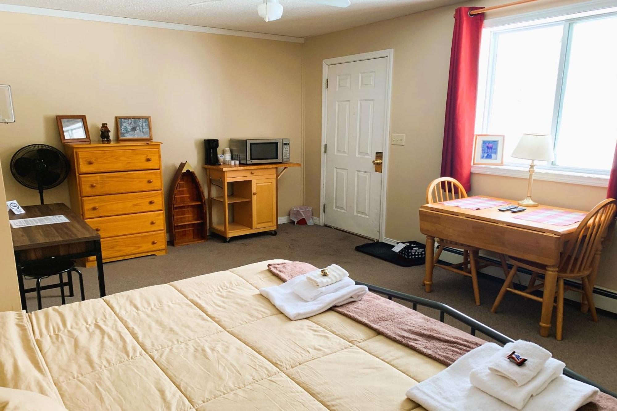 Love Hotels St John River By Oyo At Fort Kent Me Saint John Plantation Buitenkant foto