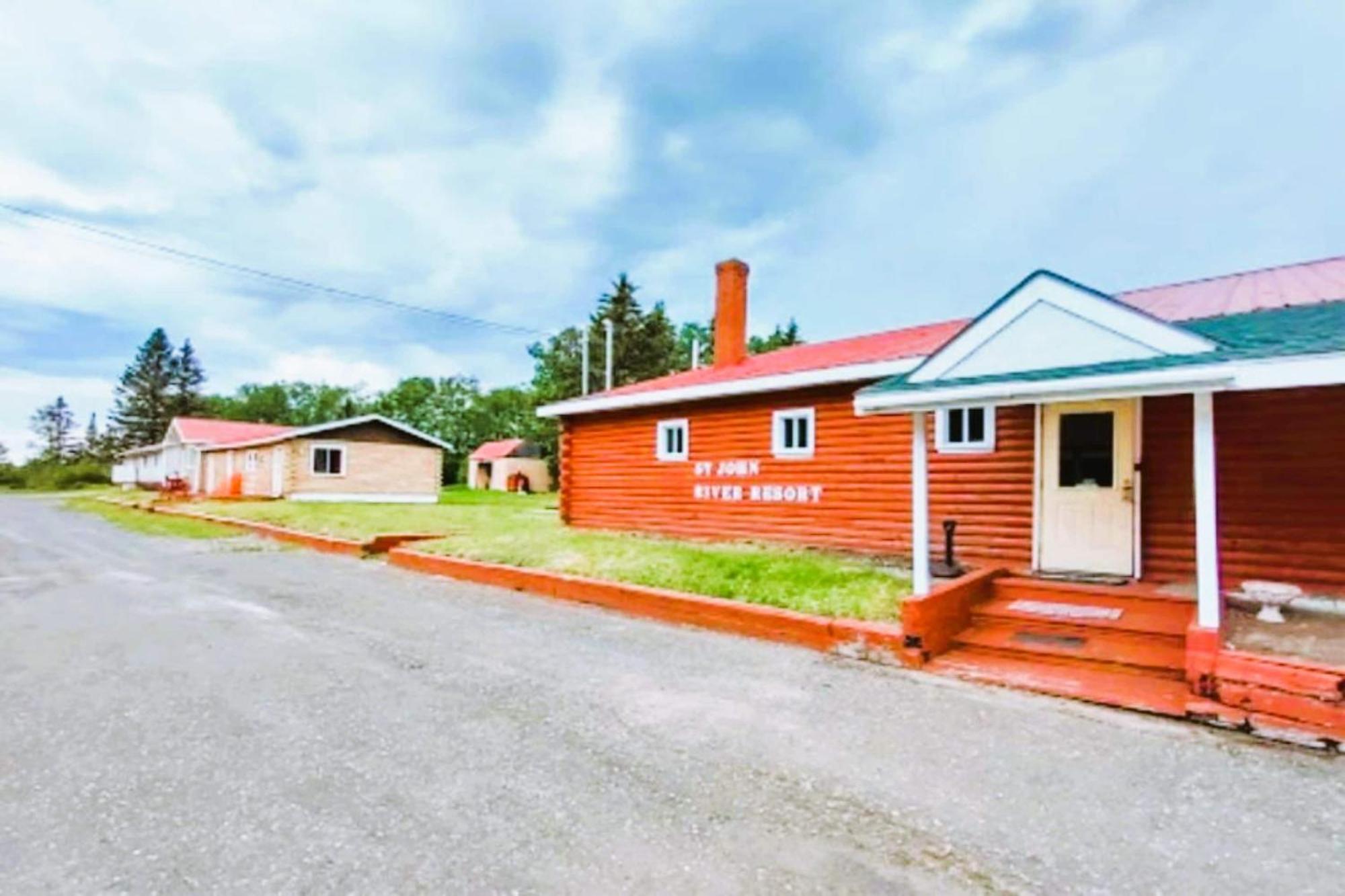Love Hotels St John River By Oyo At Fort Kent Me Saint John Plantation Buitenkant foto