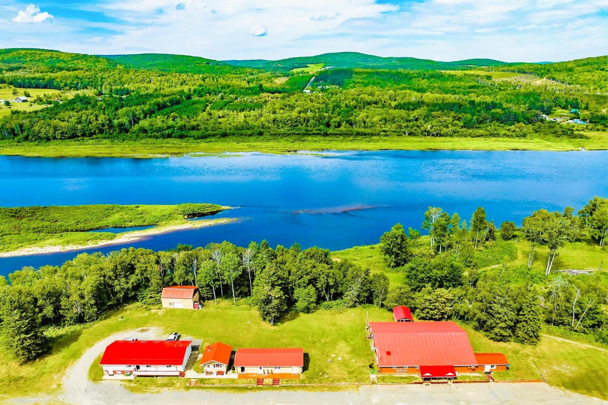 Love Hotels St John River By Oyo At Fort Kent Me Saint John Plantation Buitenkant foto